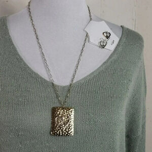 Bijoux Stella NWT‎ necklace/earring PEACE set